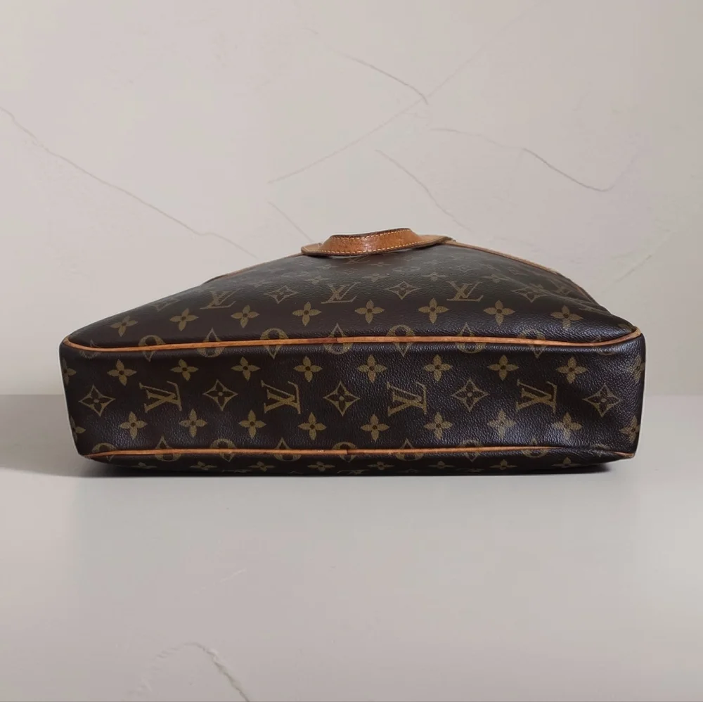 Authentic Louis Vuitton Porte Document Pegasus Monogram Briefcase